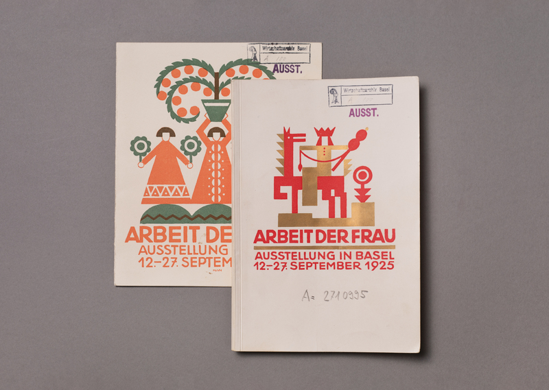 Die gekrönte Reiterin im goldenen Kleid mit erhobener Spindel erzählt von Aufbruch. Für den grafischen Auftritt zur Ausstellung zeichnete die Baslerin Helene Haasbauer-Wallrath verantwortlich, eine vielbeachtete Malerin und Grafikerin. Eines ihrer Plakate findet sich in der Designsammlung des ‹Museum of Modern Art› in New York.