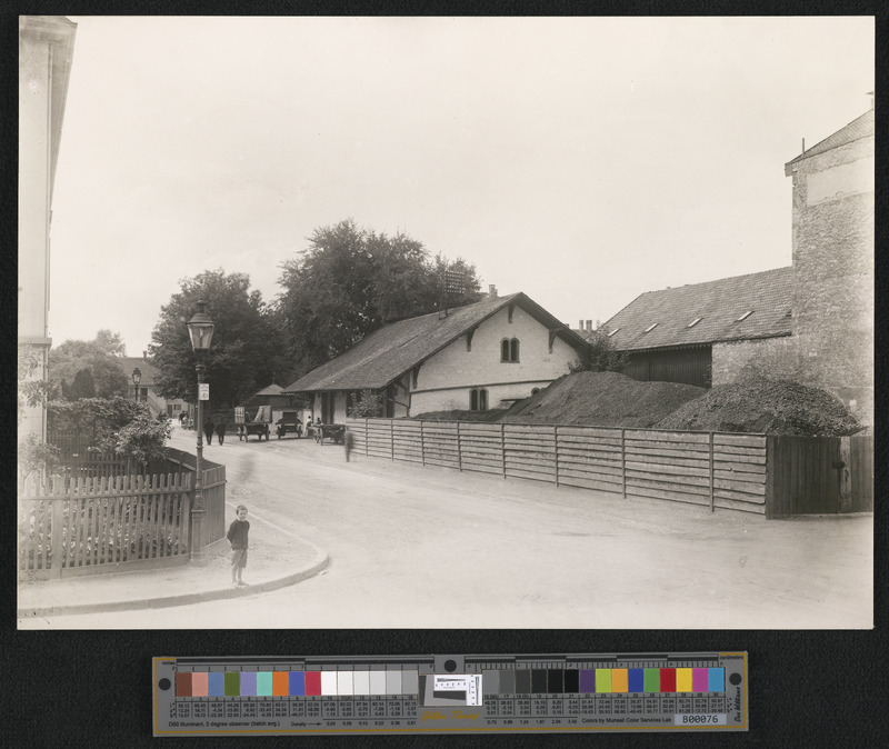 Grossbetriebe wie die J. R. Geigy AG deckten sich zu Beginn des Kriegs mit gewaltigen Kohlevorräten ein. Während der langen Dauer des Kriegs schrumpften die schwarzen Berge.