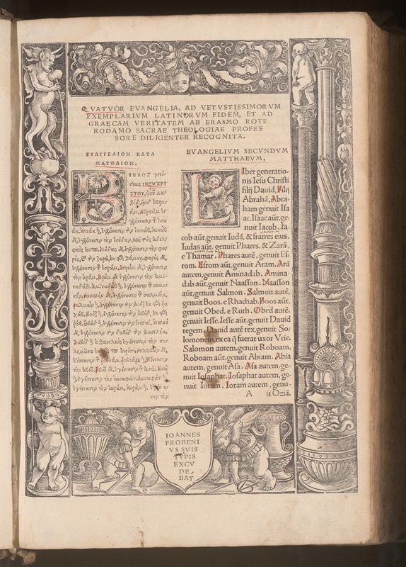 1516 druckte Johannes Froben das von Erasmus herausgegebene und übersetzte ‹Novum Instrumentum omne› und setzte damit einen Meilenstein in der europäischen Kultur- und Geistesgeschichte. Es handelte sich um den ersten Druck des Neuen Testaments in griechischer Sprache. In die rechte Spalte liess Erasmus eine von ihm selbst angefertigte lateinische Übersetzung setzen.